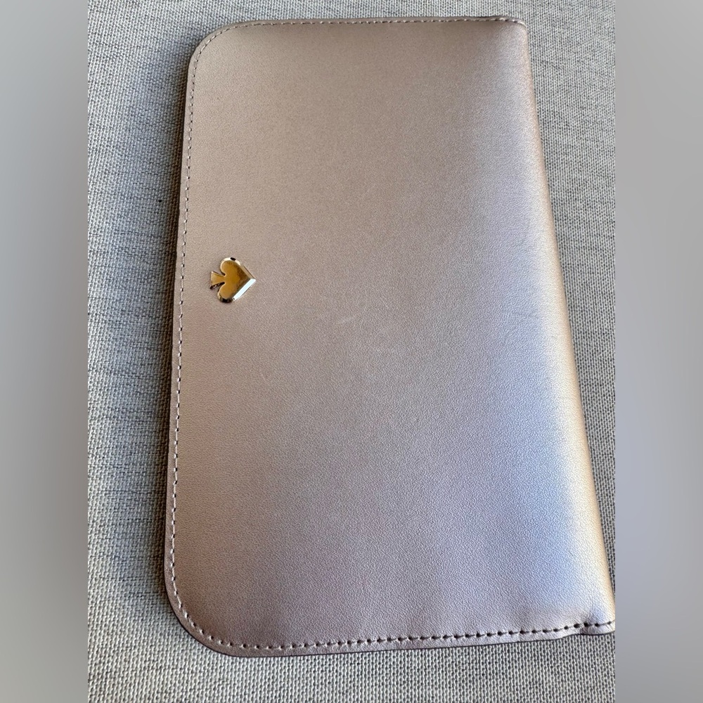 Kate Spade Large Women's Wallet in Gold - Picture 6 of 13